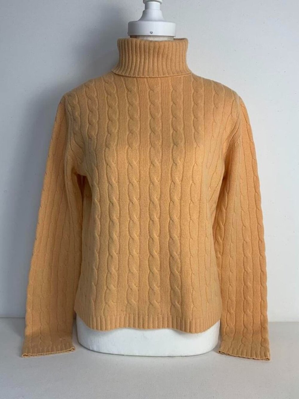 Lord & Taylor Orange 100% cashmere sweater